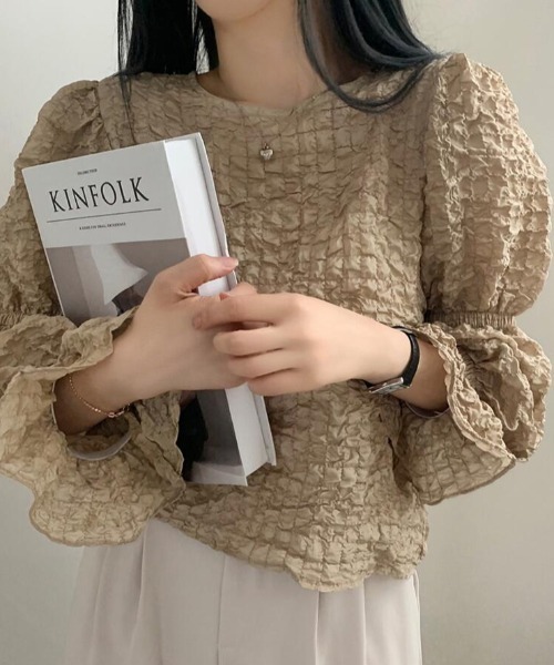 semplice(センプリチェ)の「シャボン加工 バルーンスリーブブラウス(シャツ/ブラウス・レディース・ホワイト/キャメル/ブラック・F)」の6枚目の写真