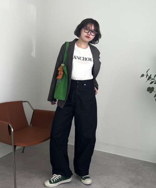 ZOZOMARKET（ゾゾマーケット）の「ZOZOMARKET by tomoka - ロールアップコクーンツイルパンツ（チノパンツ・レディース・ブラック・マルチサイズ）」の3枚目の写真