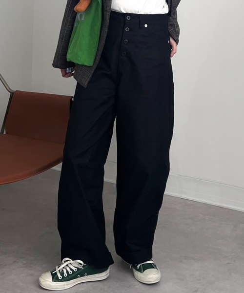 ZOZOMARKET（ゾゾマーケット）の「ZOZOMARKET by tomoka - ロールアップコクーンツイルパンツ（チノパンツ・レディース・ブラック・マルチサイズ）」の20枚目の写真