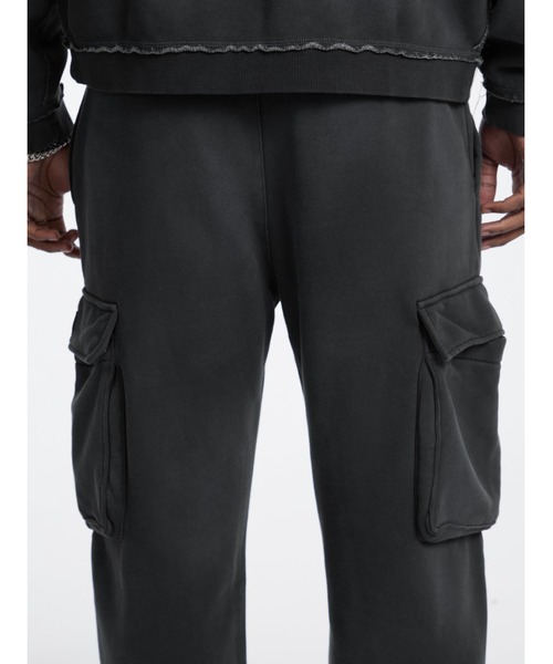 Guess（ゲス）の「GUESS Originals Cargo Jogger カーゴパンツ（カーゴパンツ・メンズ・ブラック/ネイビー・LARGE/SMALL/MEDIUM）」の12枚目の写真