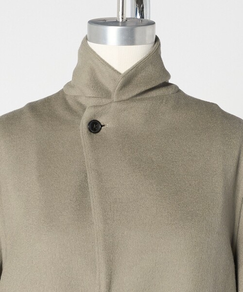 LOEFF（ロエフ）の「＜LOEFF＞リバー チェスター コート（チェスターコート・レディース・モカ/ネイビー・1/0）」の21枚目の写真