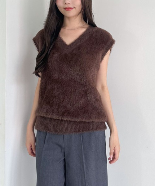 archives（アルシーヴ）の「ダブルフェイスフェザーニットベスト（ベスト・レディース・グレー/ブラウン/アイボリー・MEDIUM）」の3枚目の写真