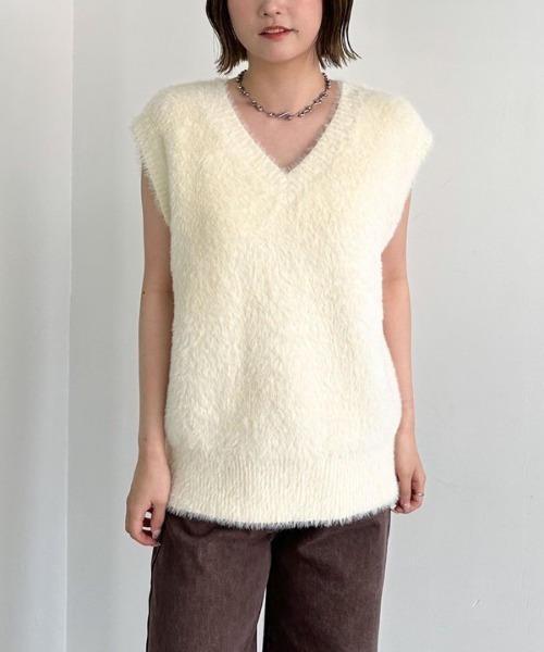 archives（アルシーヴ）の「ダブルフェイスフェザーニットベスト（ベスト・レディース・グレー/ブラウン/アイボリー・MEDIUM）」の4枚目の写真