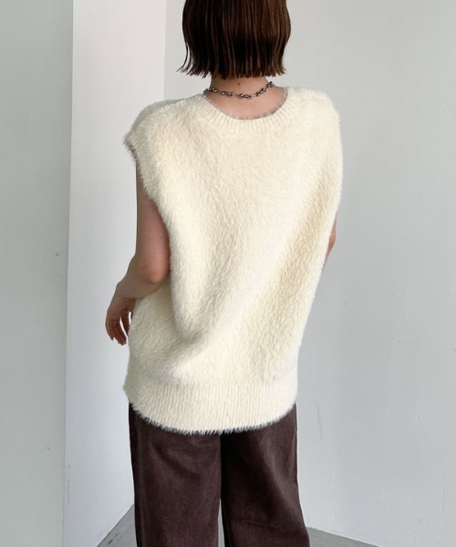 archives（アルシーヴ）の「ダブルフェイスフェザーニットベスト（ベスト・レディース・グレー/ブラウン/アイボリー・MEDIUM）」の8枚目の写真