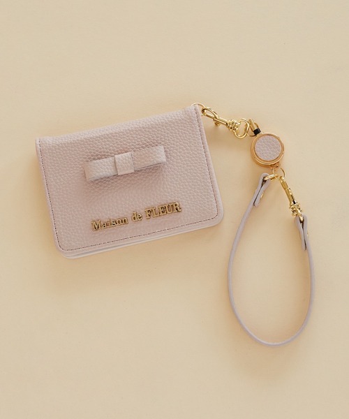 Maison de FLEUR（メゾンドフルール）の「二つ折りリールパスケース（パスケース・レディース・ホワイト系その他2/ブラック/ピンク系その他3・FREE）」の3枚目の写真