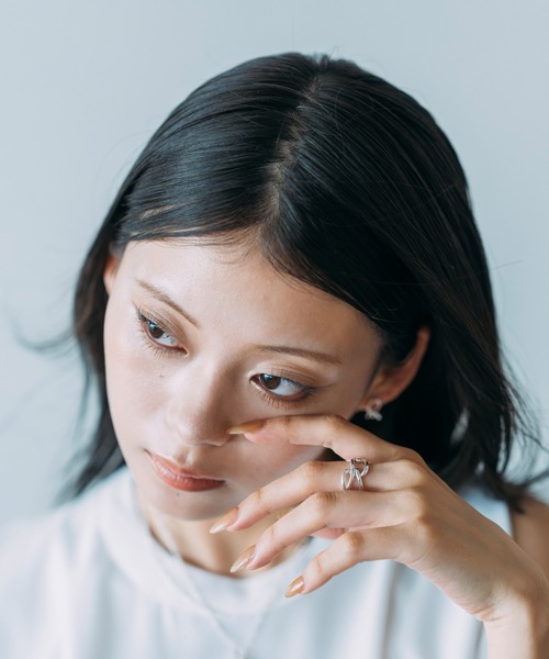 Nothing And Others(ナッシングアンドアザーズ)の「「Nothing And Others/ナッシングアンドアザーズ」Ambiguousline Ring(リング・レディース・ゴールド/シルバー・FREE)」の6枚目の写真