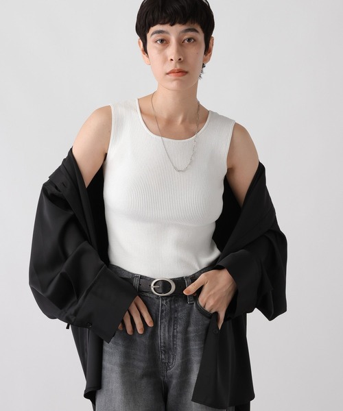 studio CLIP（スタディオクリップ）の「《ウタオ》リブニットタンクトップ（ニット/セーター・レディース・オフホワイト/ブラック/グレー/ブラウン・FREE）」の17枚目の写真