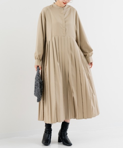 refinedworks(リファインドワークス)の「【refinedworks】オケージョンでも使える!プリーツワンピース(ワンピース・レディース・ブラック/チャコールグレー/ベージュ・FREE)」の15枚目の写真