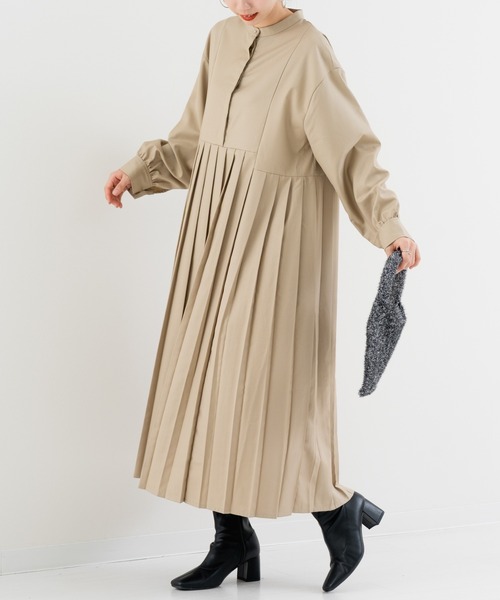 refinedworks(リファインドワークス)の「【refinedworks】オケージョンでも使える!プリーツワンピース(ワンピース・レディース・ブラック/チャコールグレー/ベージュ・FREE)」の19枚目の写真