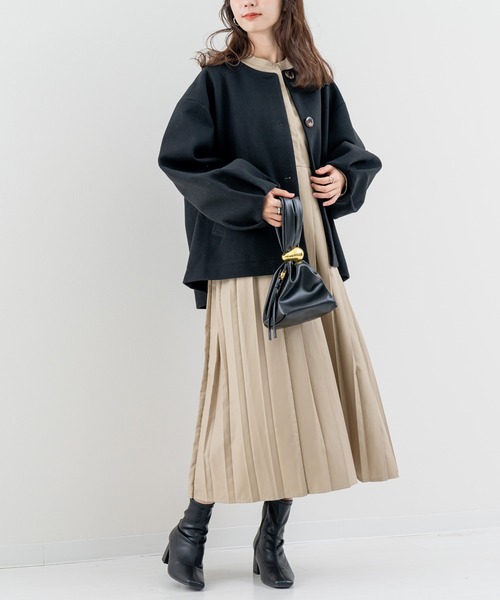 refinedworks(リファインドワークス)の「【refinedworks】オケージョンでも使える!プリーツワンピース(ワンピース・レディース・ブラック/チャコールグレー/ベージュ・FREE)」の11枚目の写真