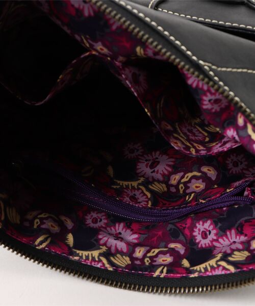 ANNA SUI(アナスイ)の「キャロル 2WAYワンショルダーバッグ(ショルダーバッグ・レディース・ブラウン/ブラック・FREE)」の17枚目の写真