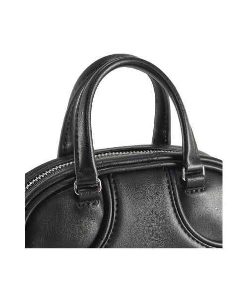 PUMA(プーマ)の「ウィメンズ PUMA x ROSE マイクロ グリップバッグ 1L(ショルダーバッグ・レディース・ブラック・FREE)」の3枚目の写真