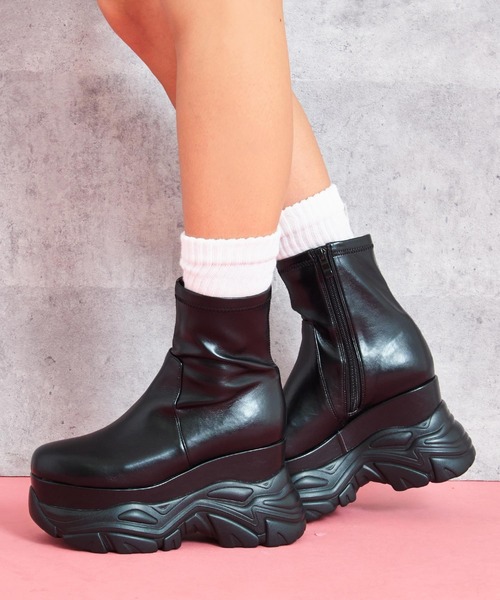 ANAP(アナップ)の「スニーカー ソール 厚底 ショート ブーツ(ブーツ・レディース・ブラック・L/M/S)」の6枚目の写真