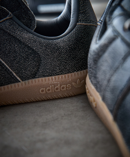 adidas Originals(アディダスオリジナルス)の「adidas (アディダス) BW ARMY JR7345/JR7346(スニーカー・メンズ・ブラック/ホワイト系その他・27.5cm/27cm/26.5cm/26cm/29cm/28.5cm/28cm/25.5cm)」の4枚目の写真