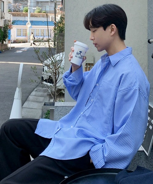 NOWLE（ノウル）の「【NOWLE】ルーズフィット ピンストライプ レギュラーシャツ（シャツ/ブラウス・メンズ・ホワイト/ブルー・MEDIUM/LARGE/X-LARGE）」の18枚目の写真