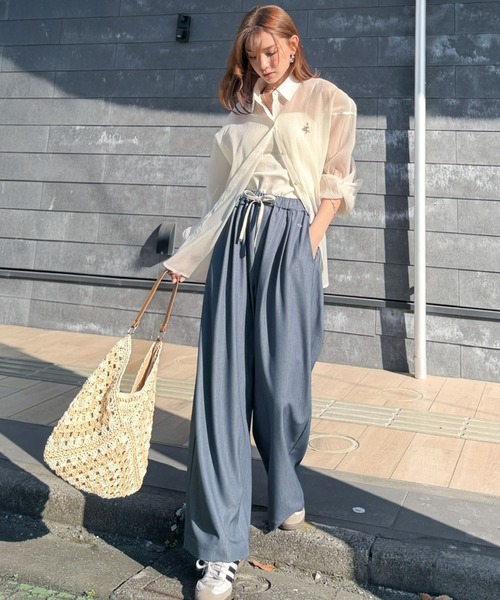 mily bilet(ミウィビレット)の「【mily bilet】【接触冷感・速乾機能付き】サラリとした肌触りで春夏も快適。シェルボタン付きワイドイージーパンツ(その他パンツ・レディース・インディゴブルー/ブラック/ブルー・LARGE/MEDIUM/SMALL/X-LARGE)」の17枚目の写真