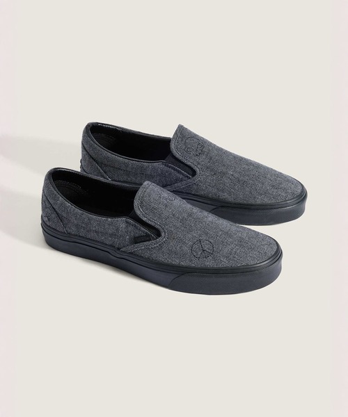 VANS（バンズ）の「クラシック スリッポン ウール / Classic Slip-On WOOL GRAY/BLAC VN000BVZ2391（スリッポン・メンズ・グレー・5.5/6/6.5/7/7.5/8/8.5/9/9.5/10/10.5/11/11.5/12/5）」の2枚目の写真