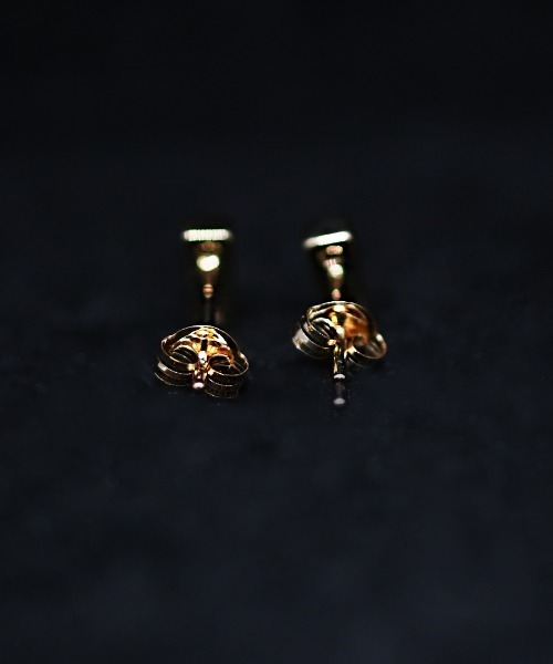 sowi(ソーイ)の「K10YG オパール×オニキス オーロラ シナジーコレクション ピアス(S)(ピアス(両耳用)・レディース・ゴールド・フリ-)」の6枚目の写真