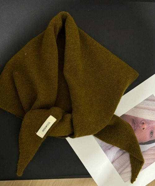 セール】ウール100%素材 三角ニットスカーフ（バンダナ/スカーフ