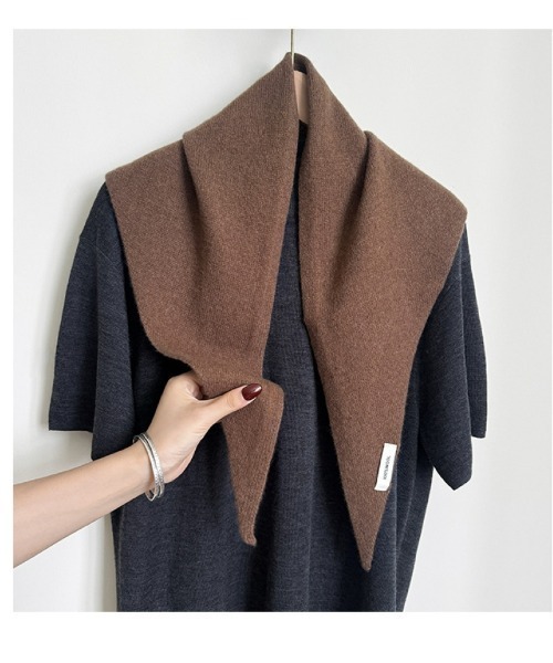 セール】ウール100%素材 三角ニットスカーフ（バンダナ/スカーフ