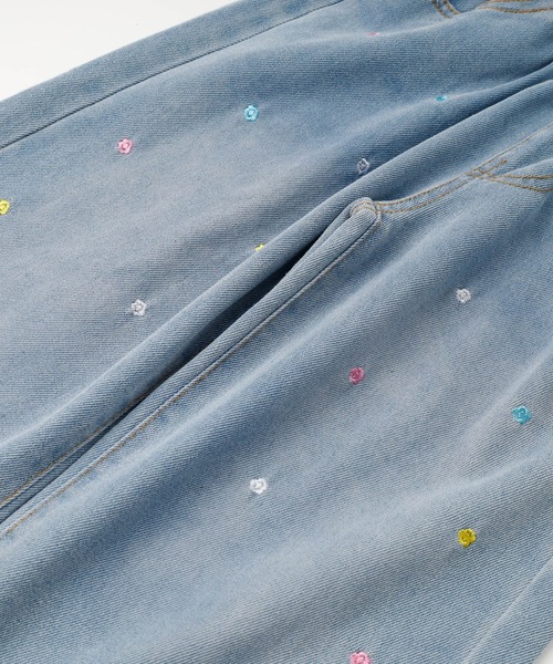 URBAN CHERRY(アーバンチェリー)の「マルチ刺繍デザインデニムパンツ(デニムパンツ・キッズ・ブルー・110cm/120cm/130cm/140cm/150cm)」の8枚目の写真
