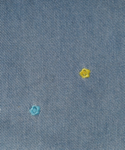 URBAN CHERRY(アーバンチェリー)の「マルチ刺繍デザインデニムパンツ(デニムパンツ・キッズ・ブルー・110cm/120cm/130cm/140cm/150cm)」の10枚目の写真