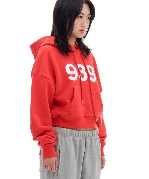 ARCHIVE BOLD（アーカイブボールド）の「939 LOGO CROP HOOD(RED)（パーカー・レディース・その他・OS）」の2枚目の写真