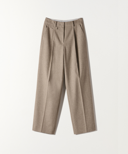 TTUDEMENT(トュードメント)の「WOOL ONE-TUCK WIDE SLACKS BEIGE(スラックス・レディース・その他・SMALL/MEDIUM)」の3枚目の写真
