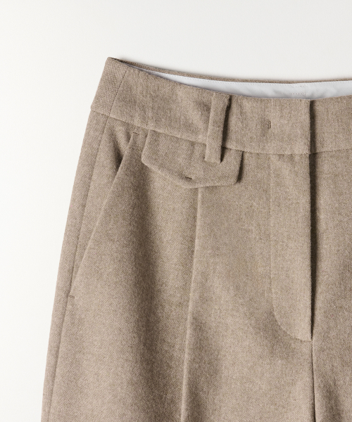 TTUDEMENT(トュードメント)の「WOOL ONE-TUCK WIDE SLACKS BEIGE(スラックス・レディース・その他・SMALL/MEDIUM)」の5枚目の写真
