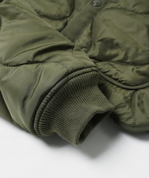 FRIZMWORKS(フリズムワークス)の「M1965 FIELD LINER JACKET 005 _ OLIVE(ダウンジャケット/コート・レディース・その他・SMALL/MEDIUM/LARGE/X-LARGE)」の2枚目の写真