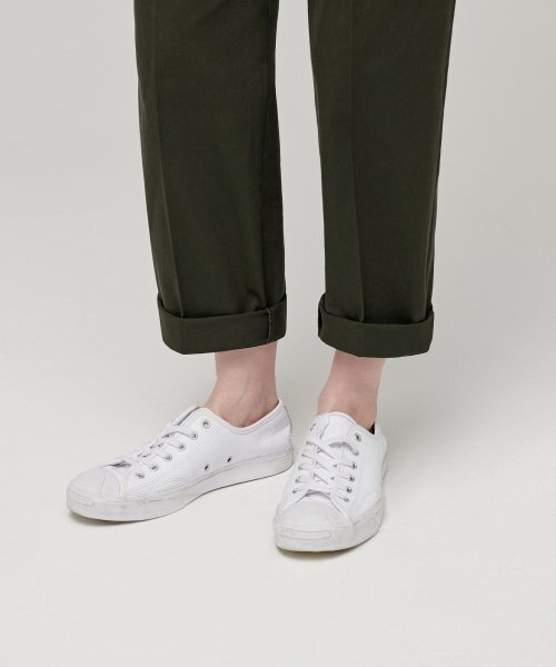 MUSINSA STANDARD WOMAN（ムシンサスタンダードウーマン）の「ウィメンズテーパードチノパンツ[カーキ]（その他パンツ・レディース・その他・30/24/26/27/28/29/25）」の8枚目の写真