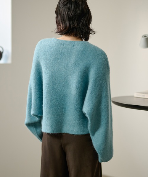 LAULEN(ローレン)の「crew neck metal button knit cardigan /クルーネックメタルボタンニットカーディガン(カーディガン/ボレロ・レディース・ベージュ/ブラック/ブルー/ピンク・FREE)」の10枚目の写真