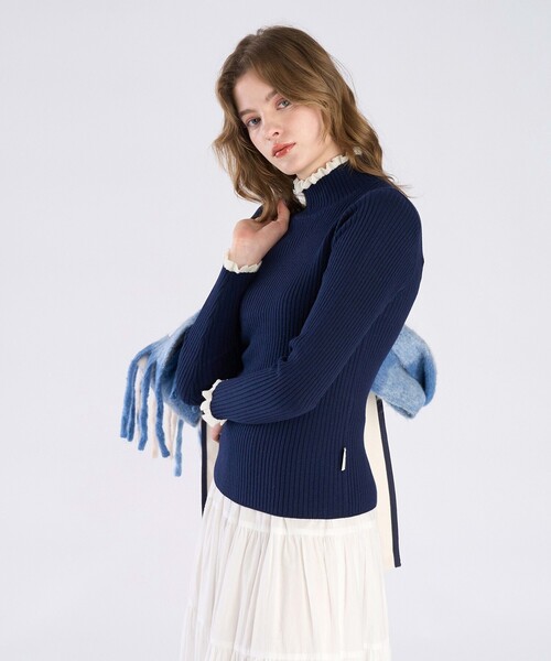 To b. by agnes b.（トゥービーバイアニエスベー）の「【Outlet】メランジリブタートル（ニット/セーター・レディース・ネイビー・FREE）」の3枚目の写真
