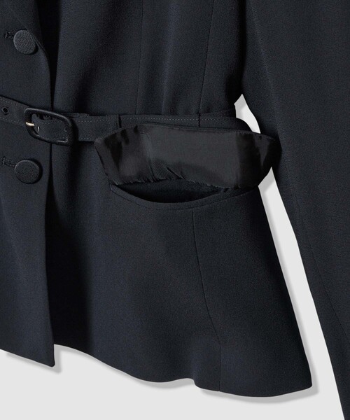 ANAYI（アナイ）の「【Eternal Line 2026】トリアセジョーゼットベルト付き ジャケット（テーラードジャケット・レディース・アイボリー/ネイビー・36/38/34）」の9枚目の写真