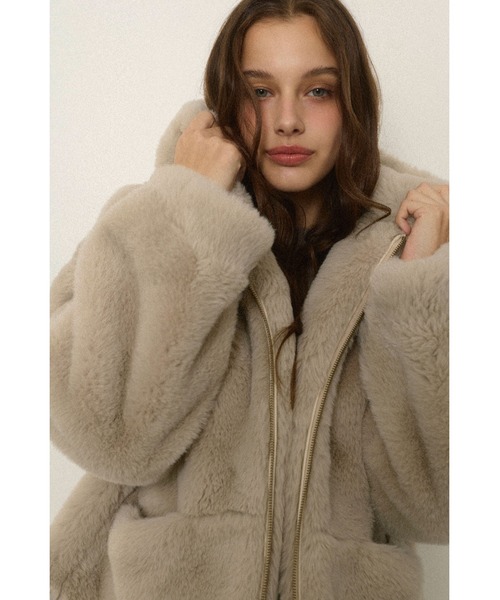 ALEXIA STAM（アリシアスタン）の「Hooded Eco Fur Jacket /フード付きエコファージャケット（その他アウター・レディース・ブラック/グレイッシュベージュ・FREE）」の17枚目の写真