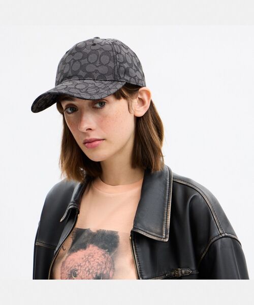 COACH（コーチ）の「シグネチャー ジャカード ベースボール ハット（キャップ・レディース・グレー系その他・ONE）」の4枚目の写真