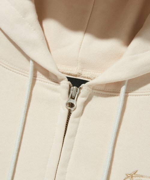 suade（スエード）の「CROP HOOD ZIP UP [IVORY]（パーカー・レディース・その他・FREE）」の3枚目の写真