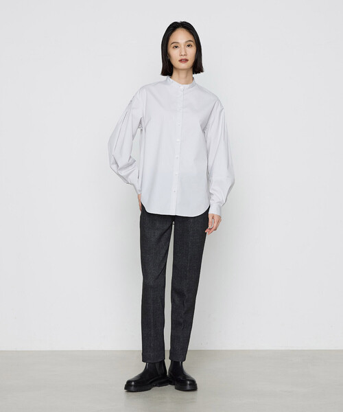 Gabardine K.T(ギャバジンケーティー)の「〔 +サイズ 〕 コットンポリブロード タックボリューム袖のブラウス(シャツ/ブラウス・レディース・オフホワイト/ライトグレー・13号)」の6枚目の写真