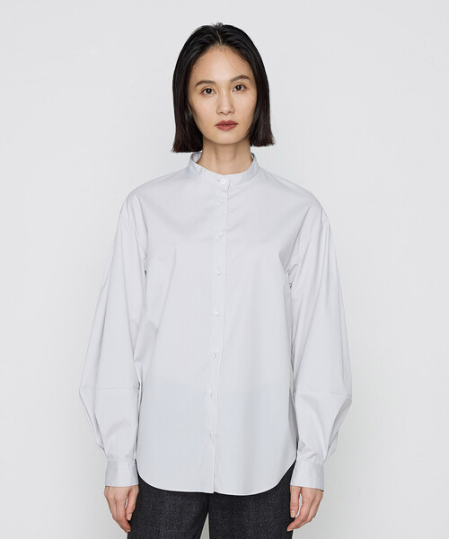 Gabardine K.T(ギャバジンケーティー)の「〔 +サイズ 〕 コットンポリブロード タックボリューム袖のブラウス(シャツ/ブラウス・レディース・オフホワイト/ライトグレー・13号)」の7枚目の写真