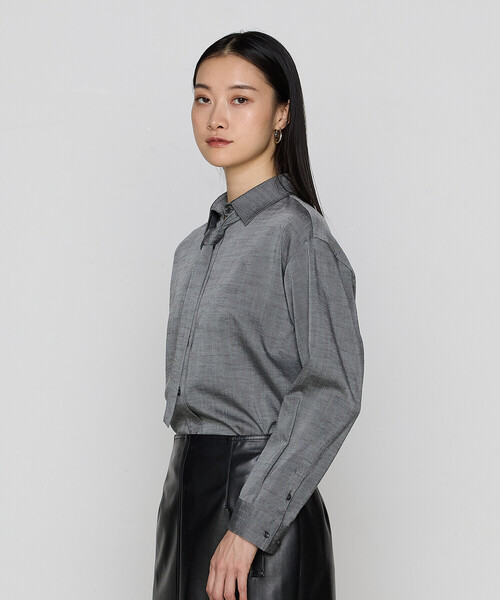 COMME CA(コムサ)の「〔 Sサイズ 〕 シャンブレースラブストレッチ シャツ(シャツ/ブラウス・レディース・ブラック/トップグレー・5号)」の2枚目の写真