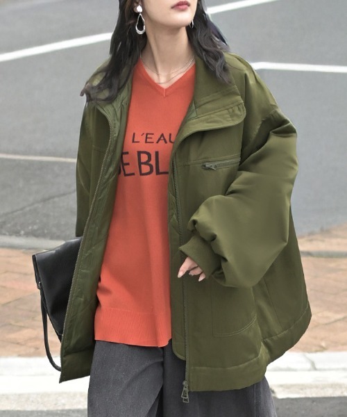 HUG.U(ハグユー)の「軽やか中綿ダブルジップジャケット(ミリタリージャケット・レディース・カーキ/ブラック・FREE)」の16枚目の写真