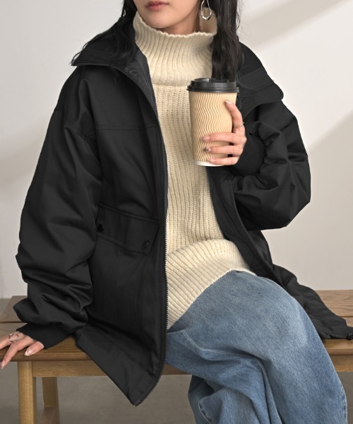 HUG.U(ハグユー)の「軽やか中綿ダブルジップジャケット(ミリタリージャケット・レディース・カーキ/ブラック・FREE)」の3枚目の写真
