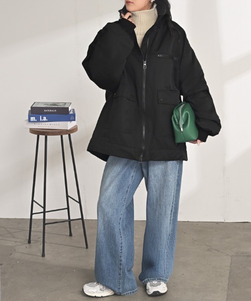 HUG.U(ハグユー)の「軽やか中綿ダブルジップジャケット(ミリタリージャケット・レディース・カーキ/ブラック・FREE)」の8枚目の写真