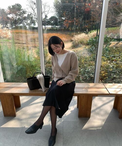 MAYVERU(メイバーユー)の「Dore wool cardigan _ Beige(カーディガン/ボレロ・レディース・その他・FREE)」の4枚目の写真