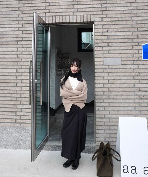 MAYVERU(メイバーユー)の「Dore wool cardigan _ Beige(カーディガン/ボレロ・レディース・その他・FREE)」の2枚目の写真