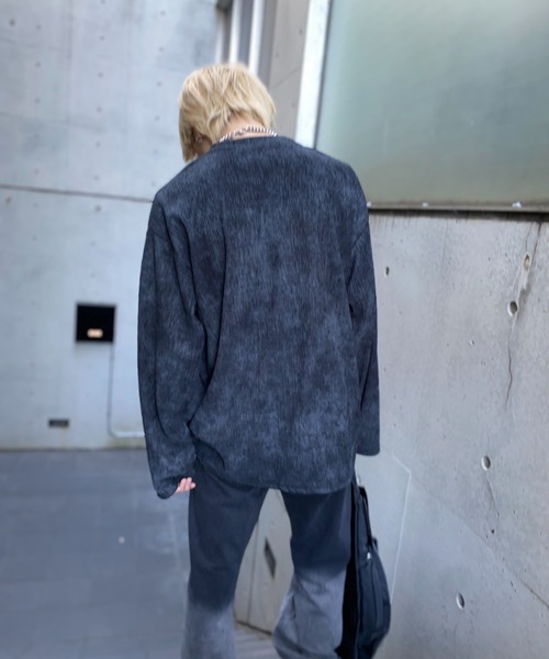 lilful(リルフル)の「【26年春夏新作】エンボスプリーツロンT(Tシャツ/カットソー・メンズ・ホワイト/ブラック/グレー・M/L)」の8枚目の写真