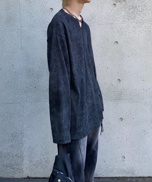lilful(リルフル)の「【26年春夏新作】エンボスプリーツロンT(Tシャツ/カットソー・メンズ・ホワイト/ブラック/グレー・M/L)」の14枚目の写真