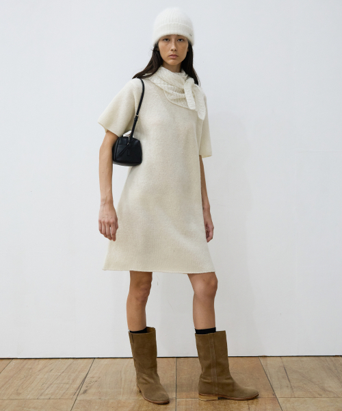 LEVAR（レバー）の「Wool Knit Mini Dress - Ivory（ワンピース・レディース・その他・MEDIUM/SMALL）」の2枚目の写真