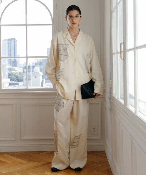 CREDONA（クレドナ）の「ART EMBROIDERY PANTS（その他パンツ・レディース・アイボリー・FREE）」の2枚目の写真