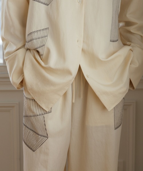 CREDONA（クレドナ）の「ART EMBROIDERY PANTS（その他パンツ・レディース・アイボリー・FREE）」の8枚目の写真